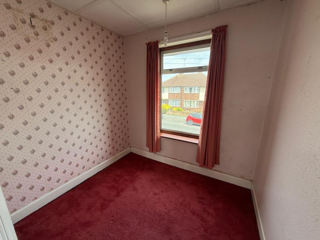 Lot: 149 - SEMI-DETACHED HOUSE FOR IMPROVEMENT IN POPULAR RESIDENTIAL AREA - Bedroom 3 with window to the front